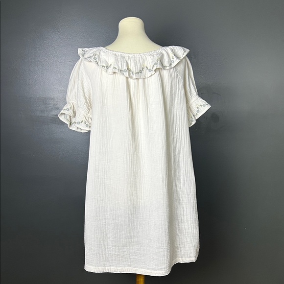 Hayden White Ruffle Neck Dress - Picture 5 of 6